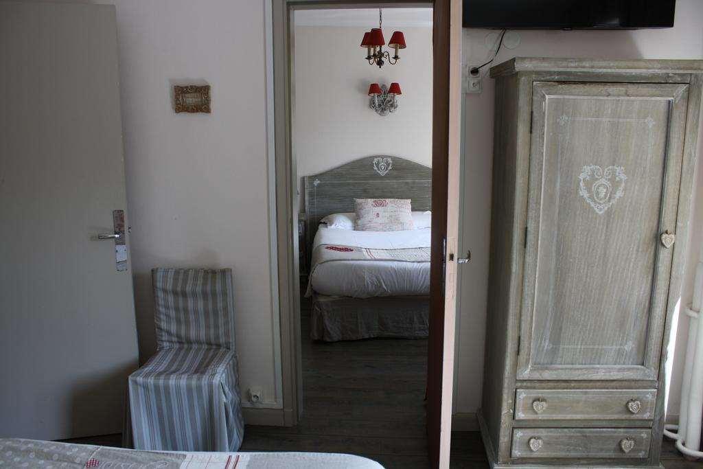 Brit Hotel Bristol Montbéliard Centre Camera foto